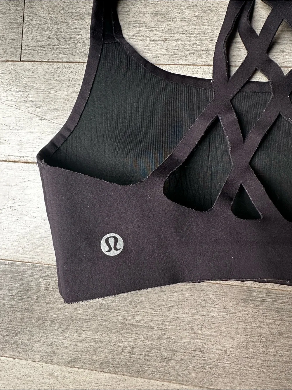 Womens Lululemon Bring The Energy Black Strappy Lattice Athletic Sports Bra 6B/C